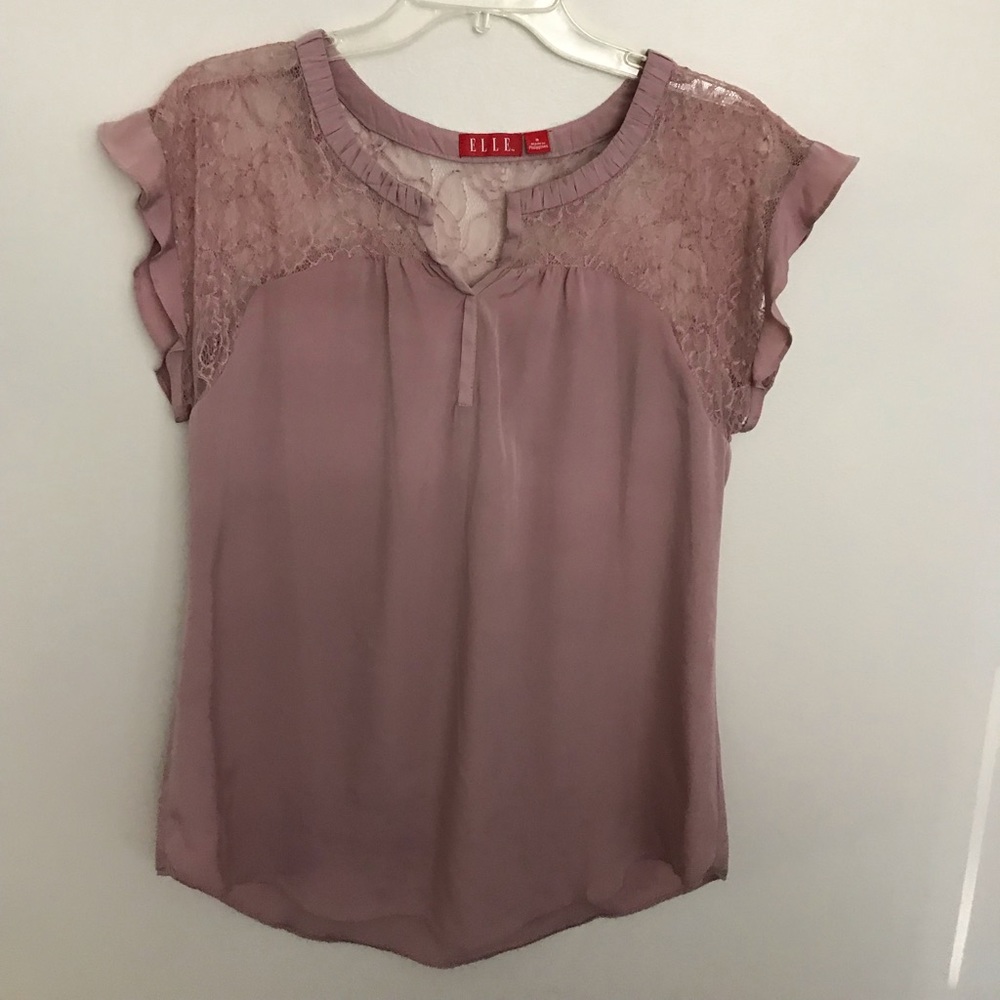 Elle Blush blouse with lace yoke
